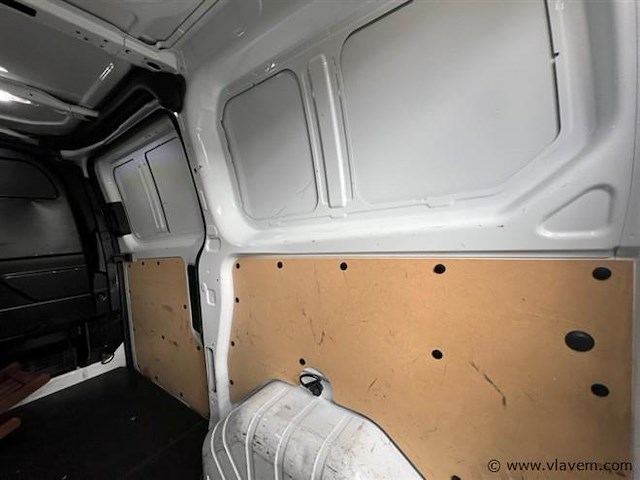 Lichte vrachtwagen - afbeelding 13 van  26