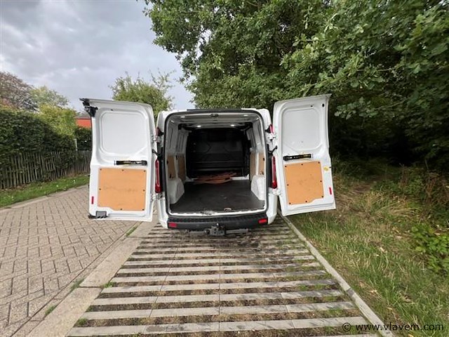Lichte vrachtwagen - afbeelding 25 van  26