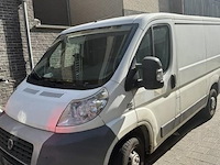 Lichte vrachtwagen - afbeelding 2 van  9