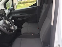 Lichte vrachtwagen - afbeelding 3 van  22