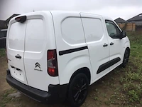 Lichte vrachtwagen - afbeelding 12 van  22