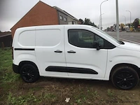 Lichte vrachtwagen - afbeelding 18 van  22