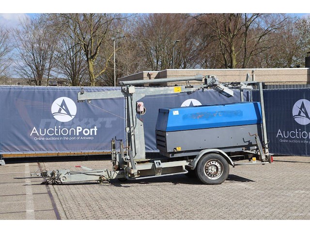 Lichtmast atlas copco qax 12 400v-3 diesel 12kva - afbeelding 1 van  1