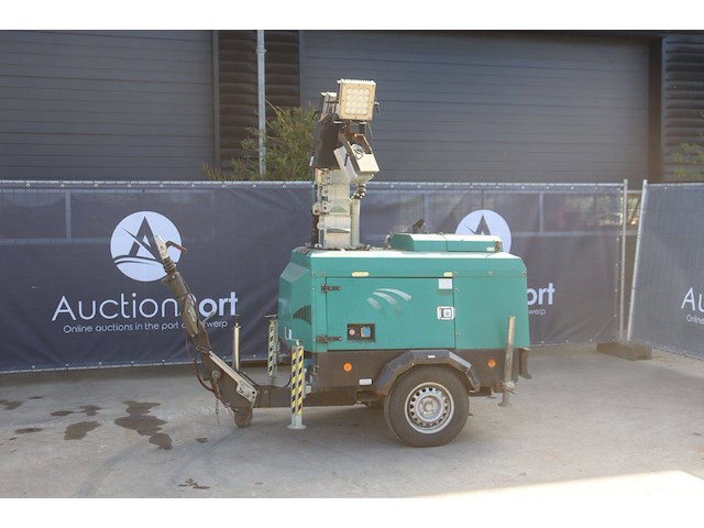 Lichtmast generac vt1 2015 hybride 5kva - afbeelding 1 van  1