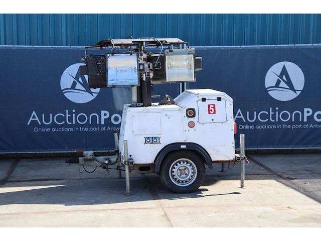 Lichtmast smc tl-90 diesel 7.7 kw 2010 - afbeelding 1 van  1