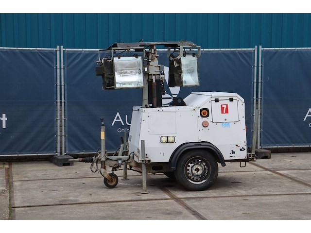 Lichtmast smc tl-90 diesel 7.7kw 2012 - afbeelding 1 van  1