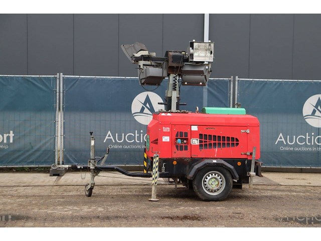 Lichtmast towerlight vt1 diesel - afbeelding 1 van  1