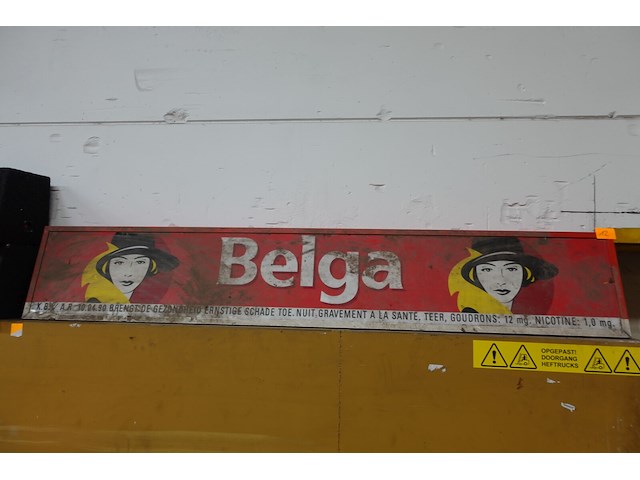 Lichtreclame belga jaren 90 (251cm breed - 43cm hoog - 16cm dik) - afbeelding 1 van  4