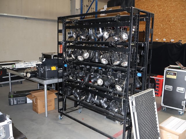 Lichtstand met spots - afbeelding 1 van  9