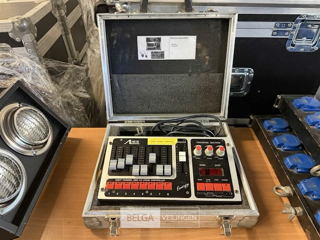 Lichttafel 8 kanaal - afbeelding 1 van  5