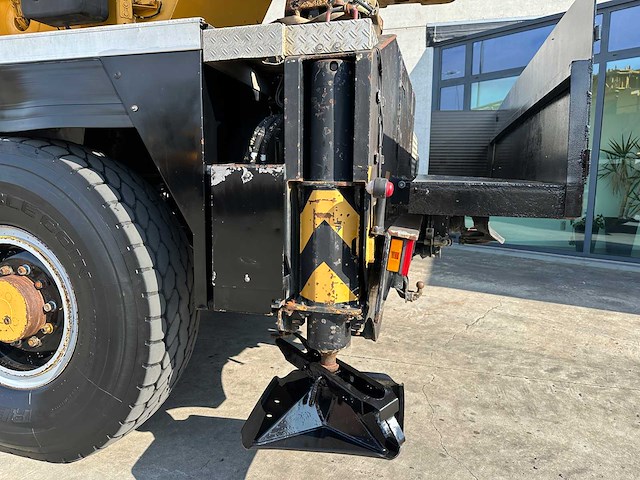 Liebherr - 1999 - ltm1080/1 - telescoopkraan - afbeelding 5 van  15