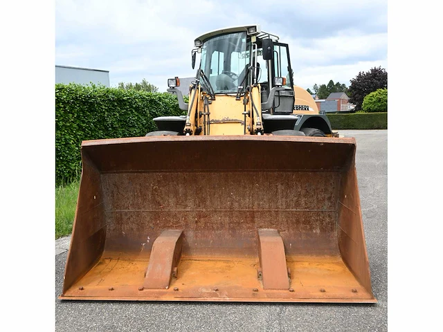 Liebherr - 2004 - l534 - shovel - afbeelding 16 van  23