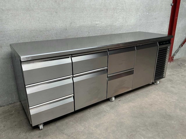 Liebherr - frtsvg 7584 - verrijdbare koelwerkbank - afbeelding 1 van  6