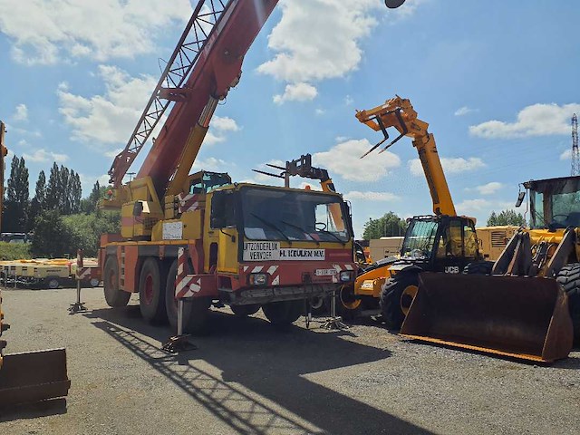Liebherr - ltm 1050/1 - kranen - afbeelding 1 van  2