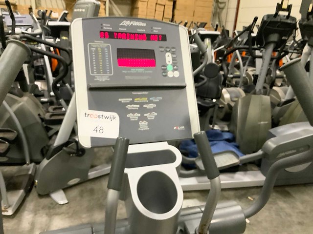 Life finess 93xi elliptical crosstrainer - afbeelding 4 van  7