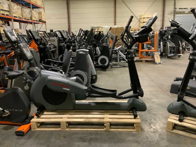 Life fitness 9500hr elliptical crosstrainer - afbeelding 1 van  5