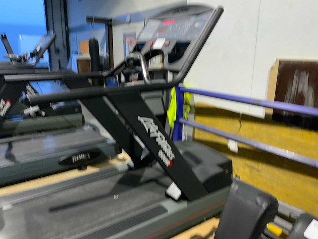 Life fitness 9500hr next gen treadmill loopband - afbeelding 2 van  5