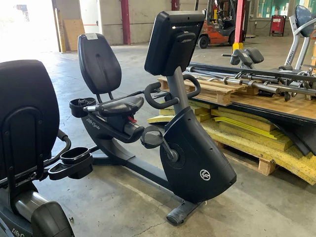 Life fitness 95c discover se3 hd recumbent bike home trainer - afbeelding 1 van  5