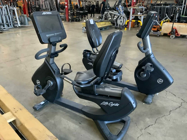Life fitness 95c discover se3 hd recumbent bike home trainer - afbeelding 3 van  5