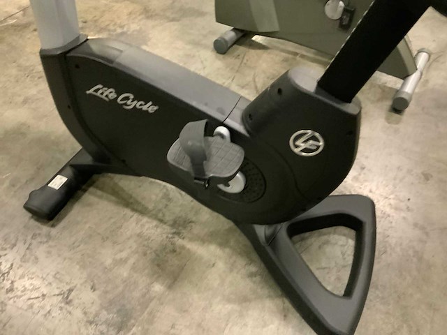 Life fitness 95c discover si uprightbike home trainer - afbeelding 4 van  4