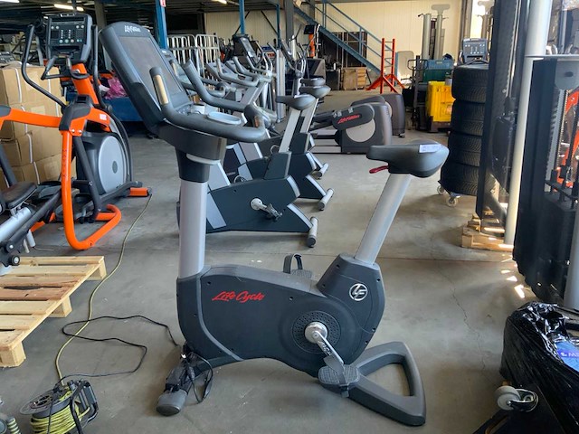 Life fitness 95c enage uprightbike home trainer - afbeelding 1 van  6