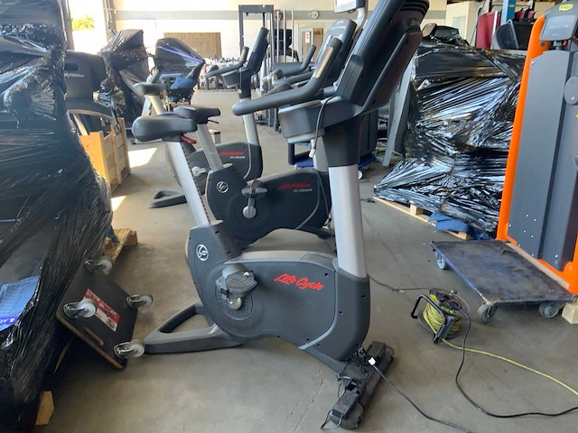 Life fitness 95c enage uprightbike home trainer - afbeelding 6 van  6