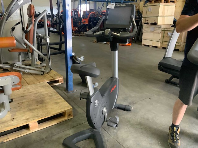 Life fitness 95c enage uprightbike home trainer - afbeelding 1 van  4