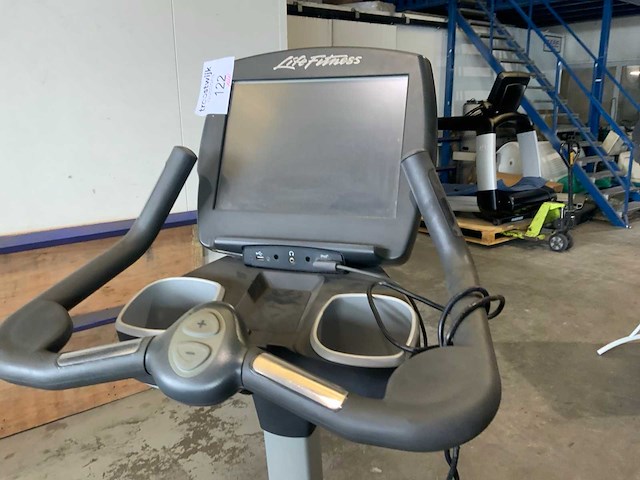 Life fitness 95c engage uprightbike home trainer - afbeelding 4 van  5