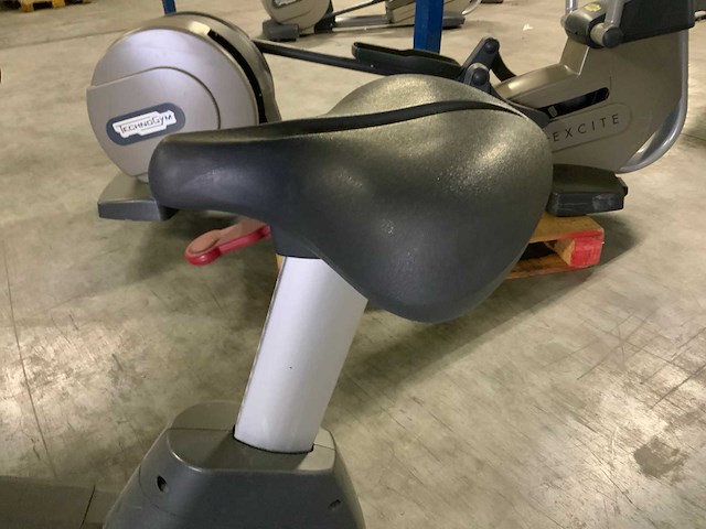 Life fitness 95c inspire uprightbike home trainer - afbeelding 3 van  5