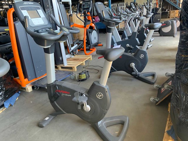 Life fitness 95c inspire uprightbike home trainer - afbeelding 4 van  5