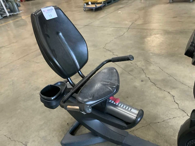 Life fitness 95cc discover se3 hd recumbent bike home trainer - afbeelding 5 van  5