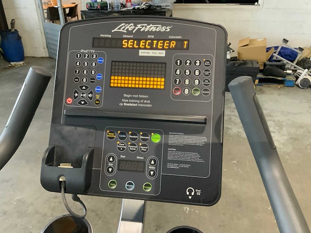 Life fitness 95ci integrity uprightbike home trainer - afbeelding 2 van  5