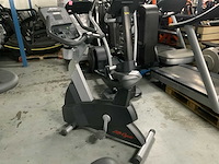 Life fitness 95ci integrity uprightbike home trainer - afbeelding 2 van  7