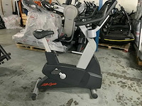 Life fitness 95ci integrity uprightbike home trainer