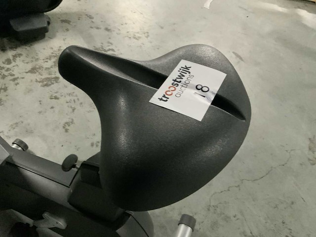 Life fitness 95ci integrity uprightbike home trainer - afbeelding 5 van  6