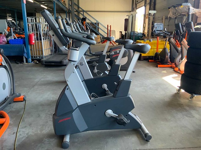 Life fitness 95ci interity uprightbike home trainer - afbeelding 1 van  3