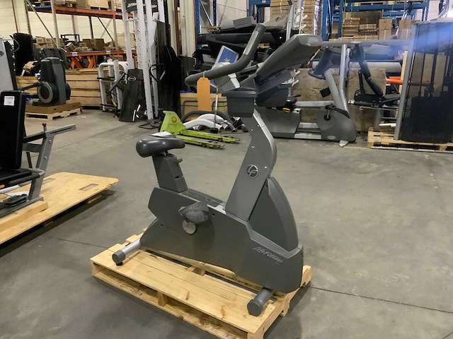 Life fitness 95ci silverline uprightbike home trainer - afbeelding 4 van  5