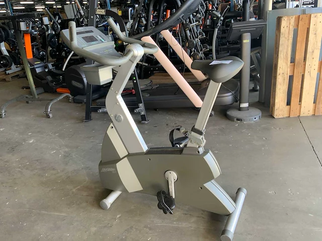 Life fitness 95ci silverline uprightbike home trainer - afbeelding 3 van  5