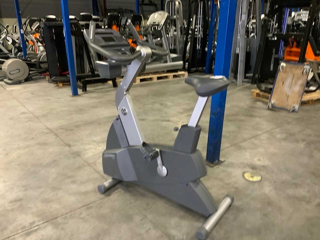 Life fitness 95ci sliverline uprightbike home trainer - afbeelding 5 van  5