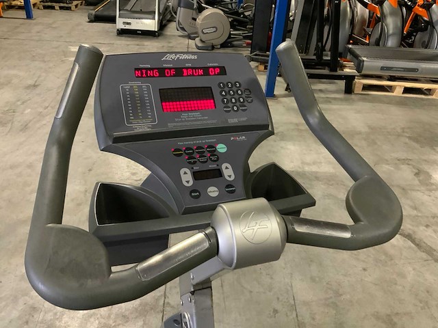 Life fitness 95ci sliverline uprightbike home trainer - afbeelding 3 van  5