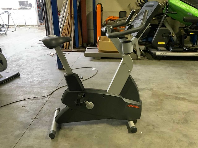 Life fitness 95ci sliverline uprightbike home trainer - afbeelding 4 van  5