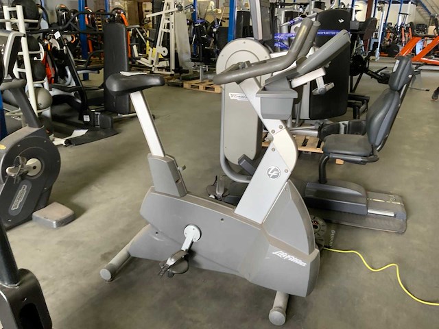 Life fitness 95ci uprightbike home trainer - afbeelding 5 van  5