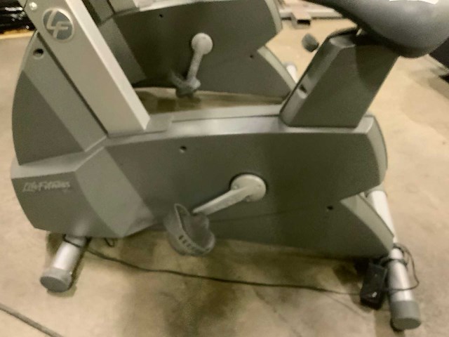 Life fitness 95ci uprightbike home trainer - afbeelding 5 van  6