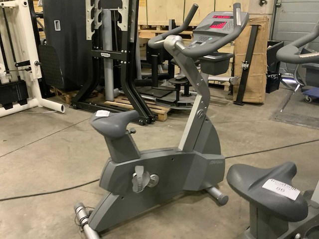 Life fitness 95ci uprightbike home trainer - afbeelding 6 van  6