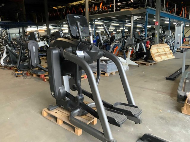 Life fitness 95f discover se flexstrider crosstrainer - afbeelding 1 van  7