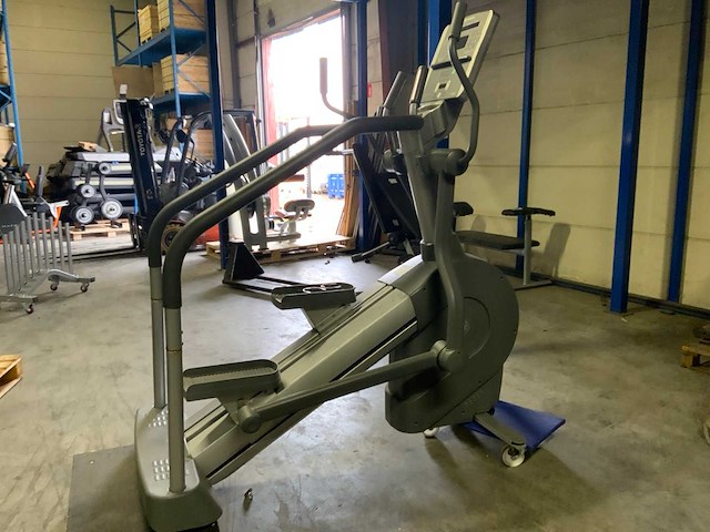 Life fitness 95li summit trainer crosstrainer - afbeelding 5 van  5