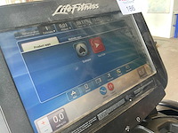 Life fitness 95t discover se 2 treadmill loopband - afbeelding 2 van  4