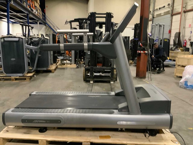 Life fitness 95ti silverline treadmill loopband - afbeelding 1 van  7