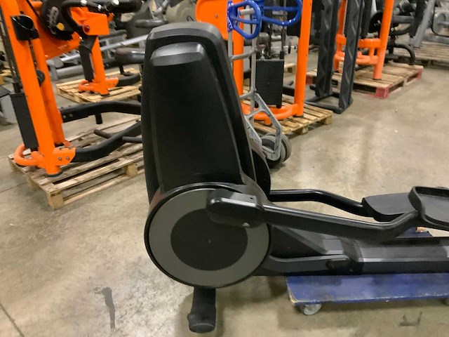 Life fitness 95x discover se2 crosstrainer loopband - afbeelding 2 van  8