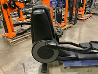 Life fitness 95x discover se2 crosstrainer loopband - afbeelding 2 van  8